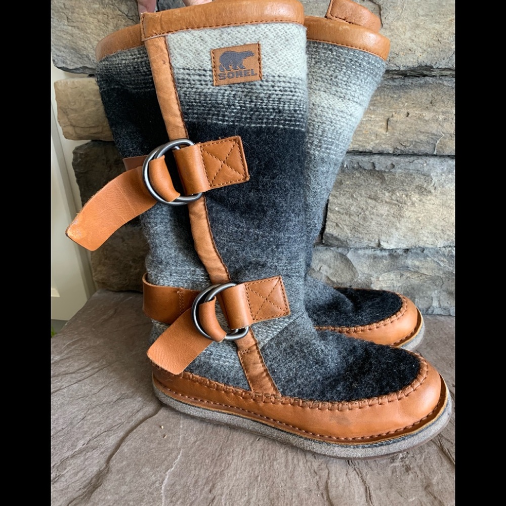 Sorel Chipahko wool boot 7.5